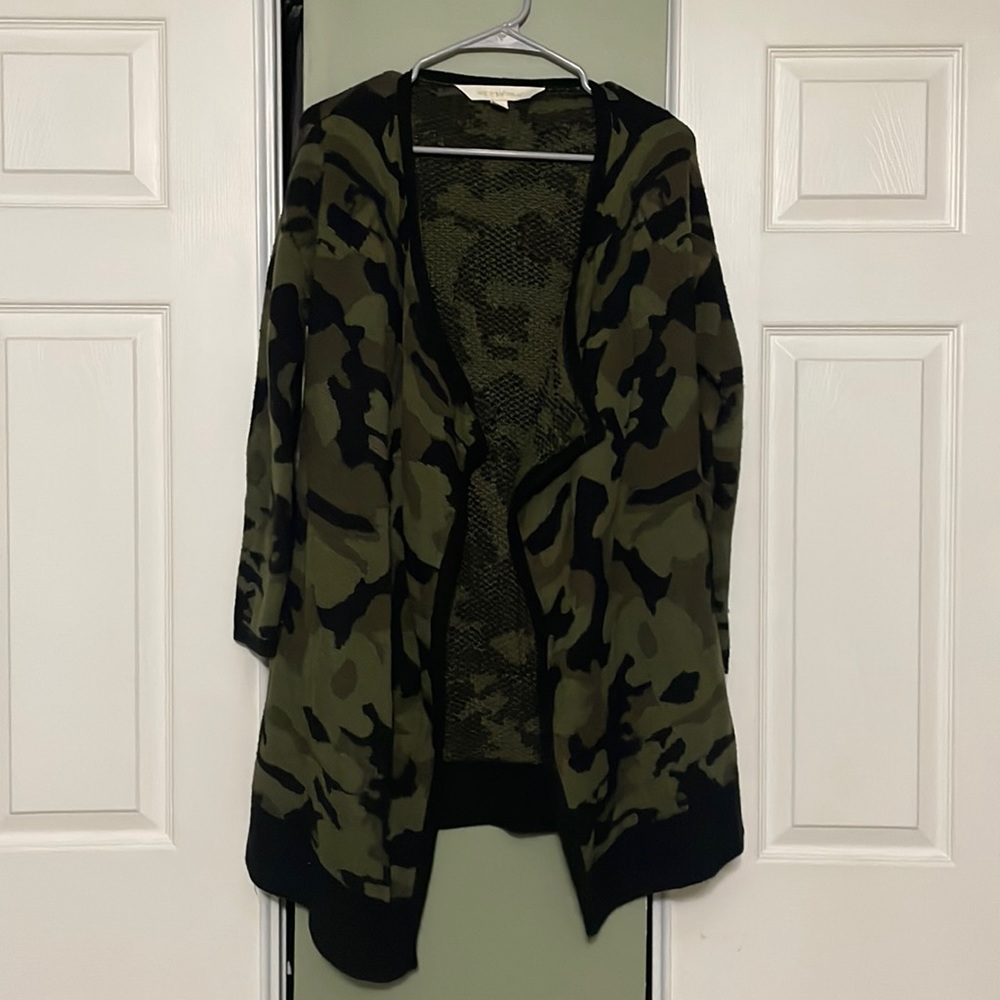 Nicki Minaj Camouflage Pattern Cardigan, Excellent Condition! Womenโs Size XS